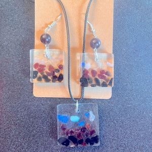 Mookalite necklace and earrings $15